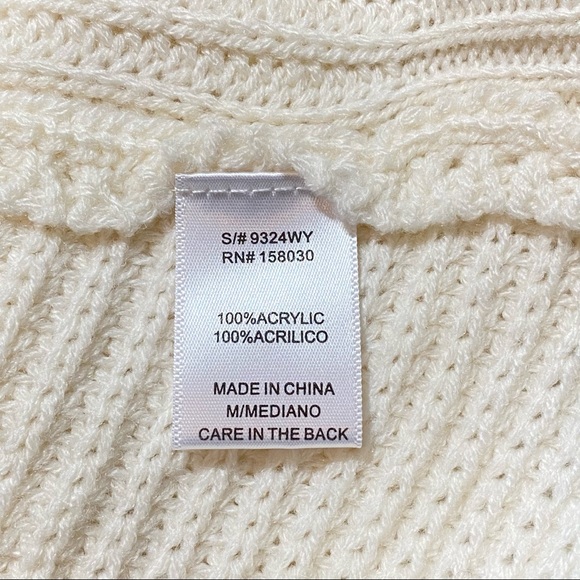 Love Tree Cream Knitted Twisted Back V-neck Sweater Size M 100% Acrylic - Picture 7 of 8